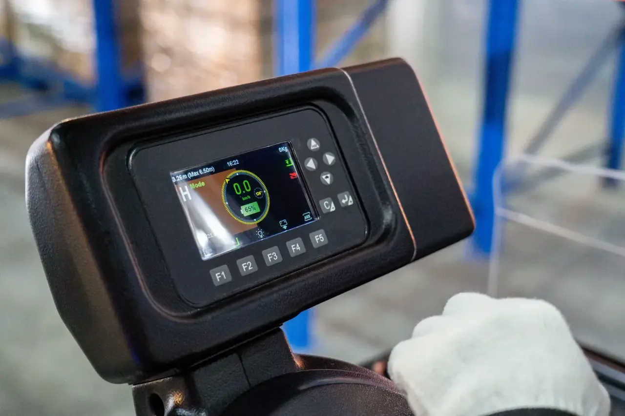 Chariot à Mât Rétractable Pro CQD14 — vue 12