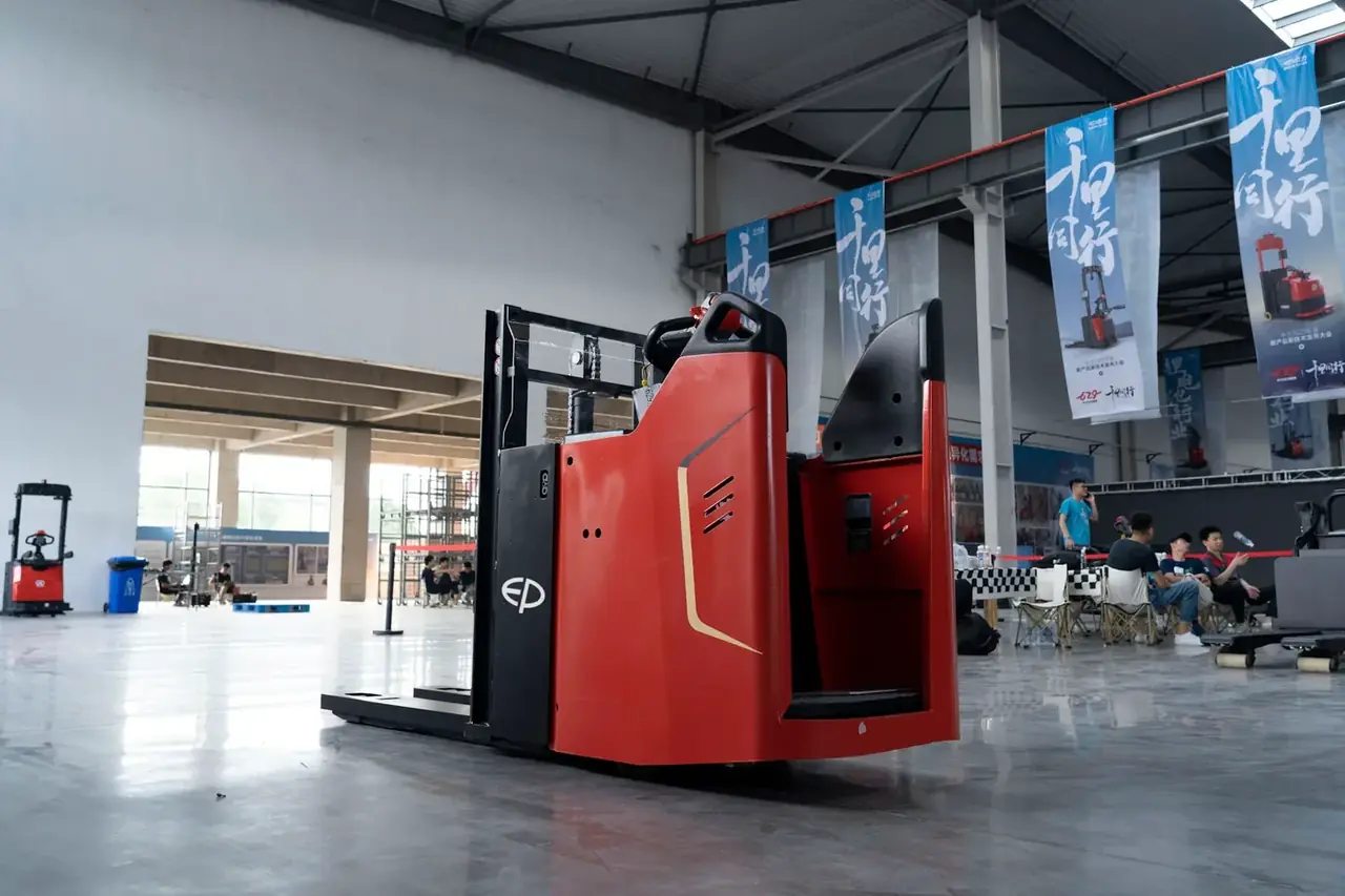 Trans-gerbeur autoporté KSI201H — vue 3