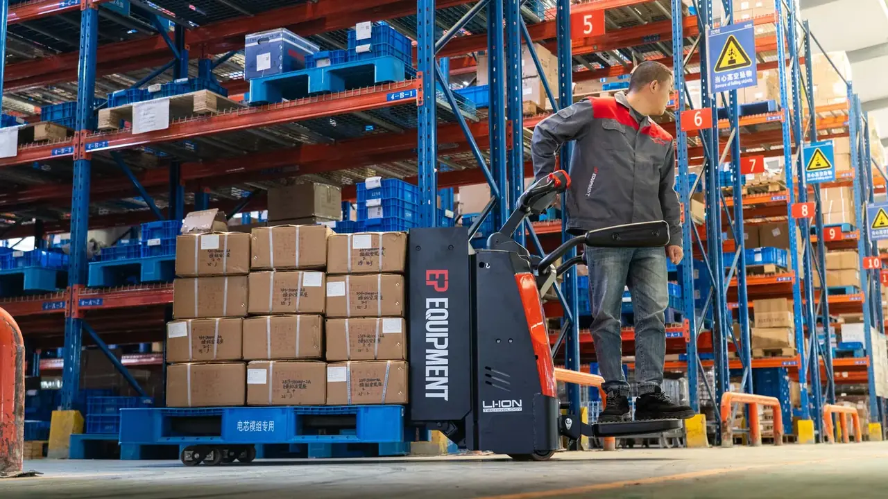 Transpalette électrique autoporté — Plateforme RPL201 — vue 2